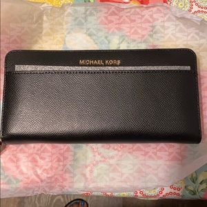 Michael Kors Saffiano Leather Continental Wallet